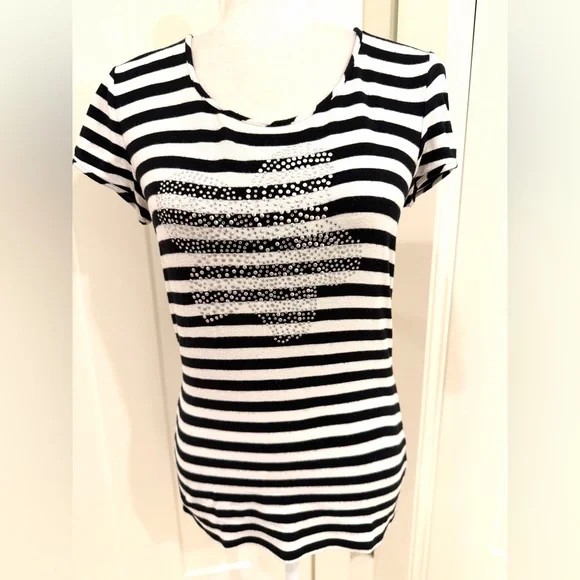 White House Black Market SS Top - Picture 1 of 9